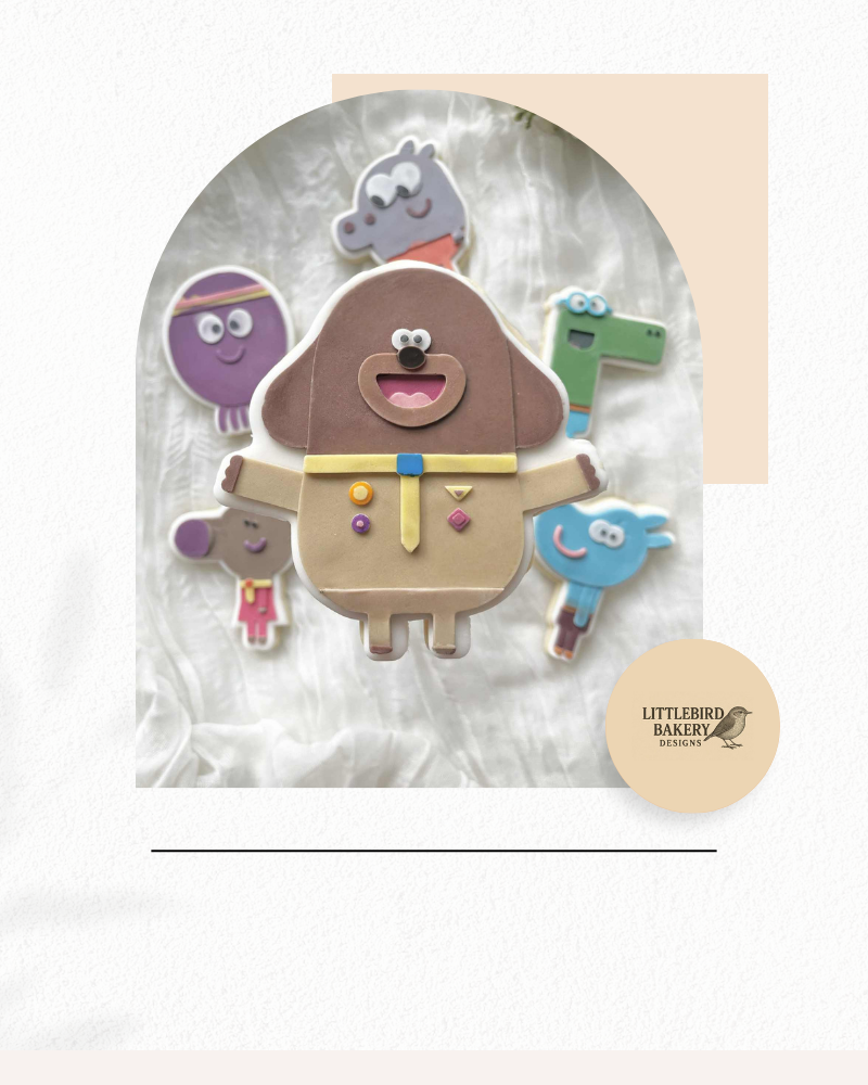 Duggee cookie cutter and stamp