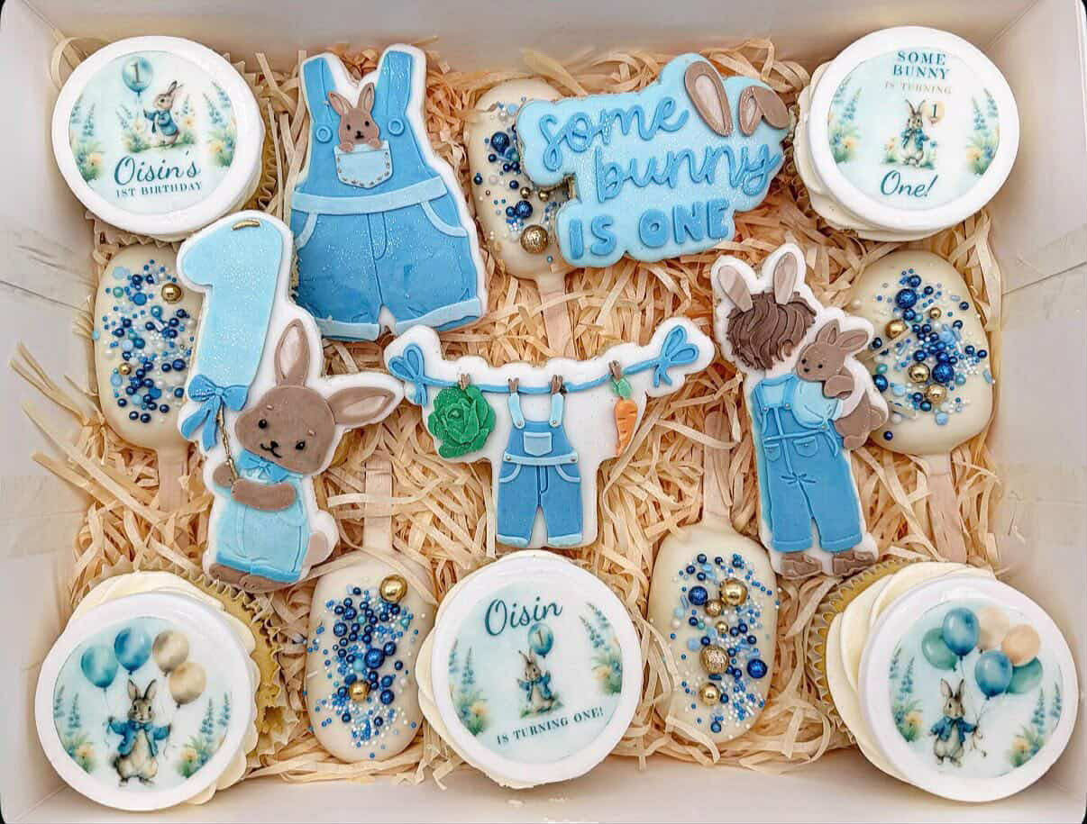 Bunny with 1 balloon - Cookie Cutter & Stamp