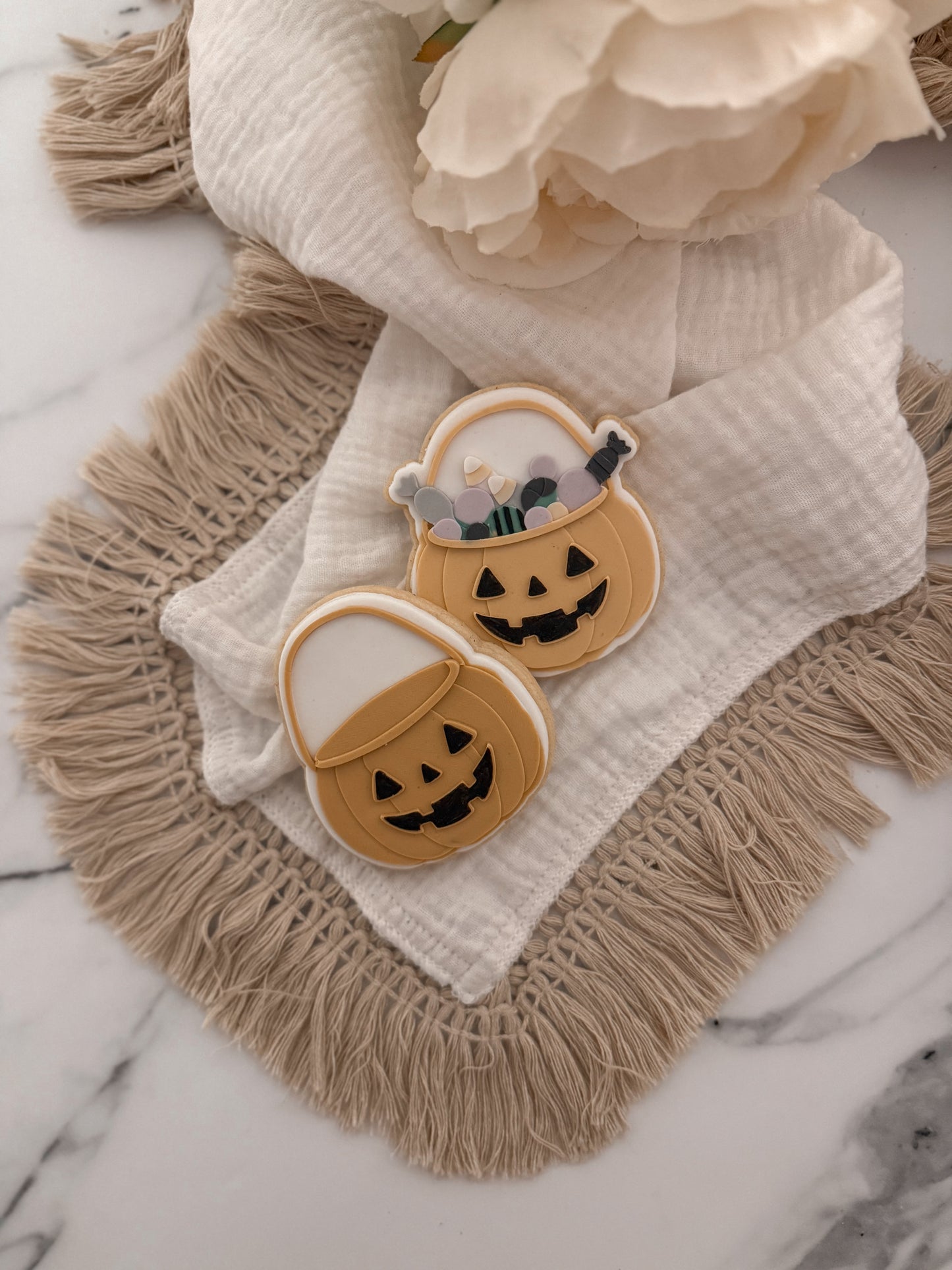 Pumpkin Bucket with sweets cookie cutter and stamp