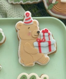 Bear with presents - Cookie Cutter & Stamp