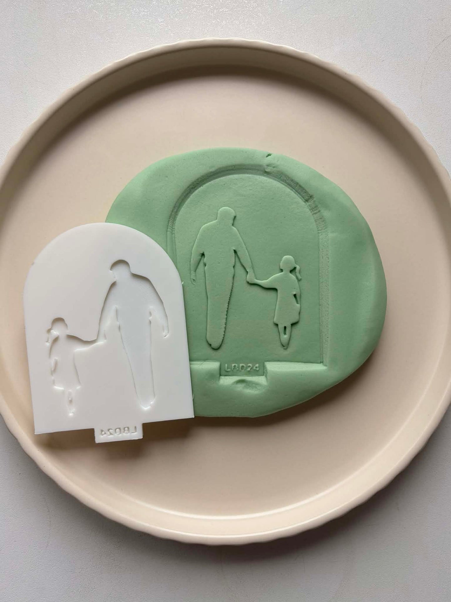 Dad walking with daughter arch - Cookie Stamp & cutter