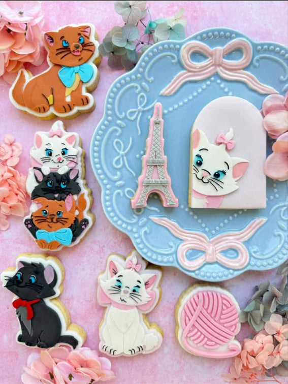 Cute ginger cat cookie cutter and stamp