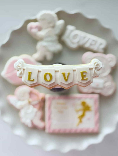 Love banner - Cookie Cutter & Stamp