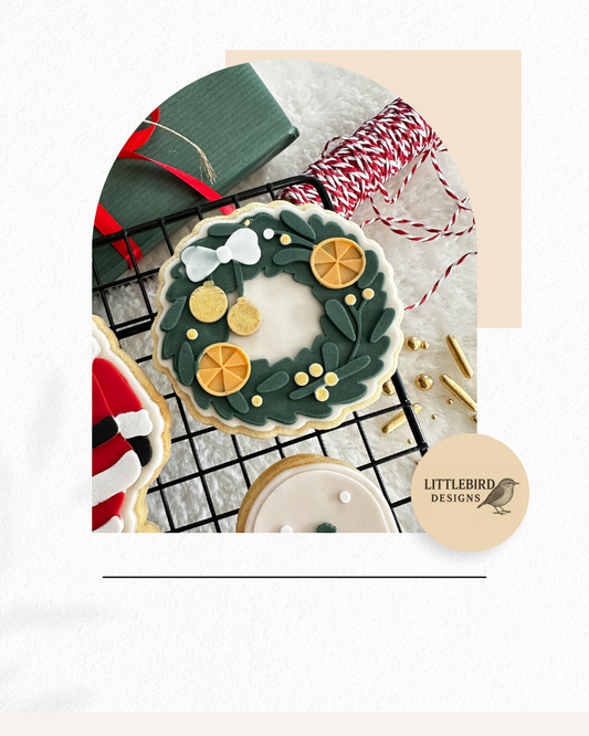 Wreath with baubles cookie cutter and stamp