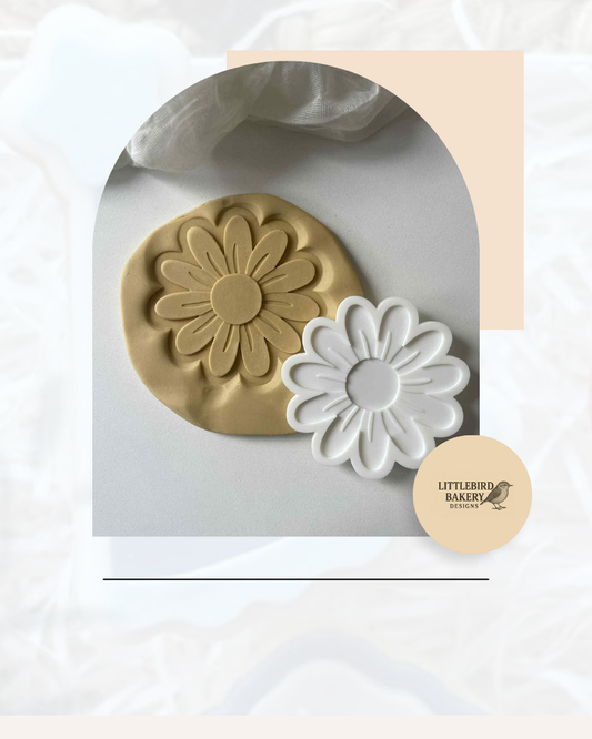 Daisy cookie cutter and stamp