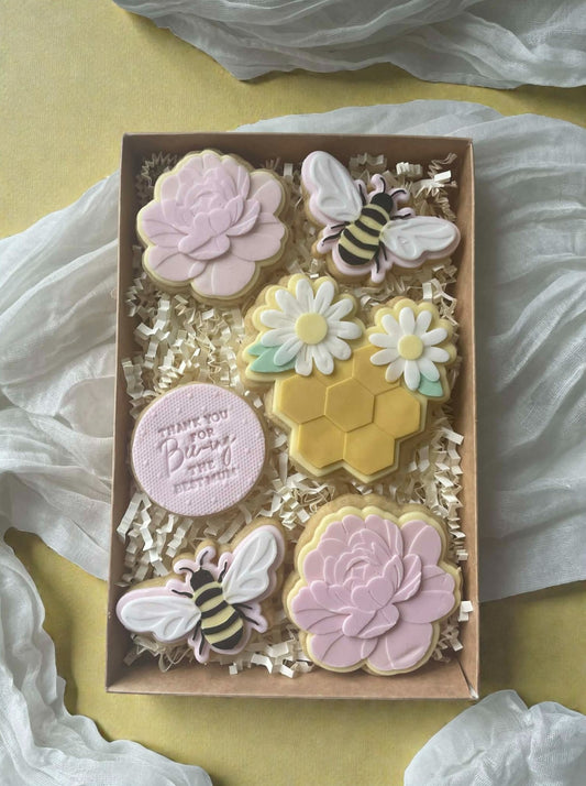 PRE ORDER - Thanks For bee-ing the best mum big box