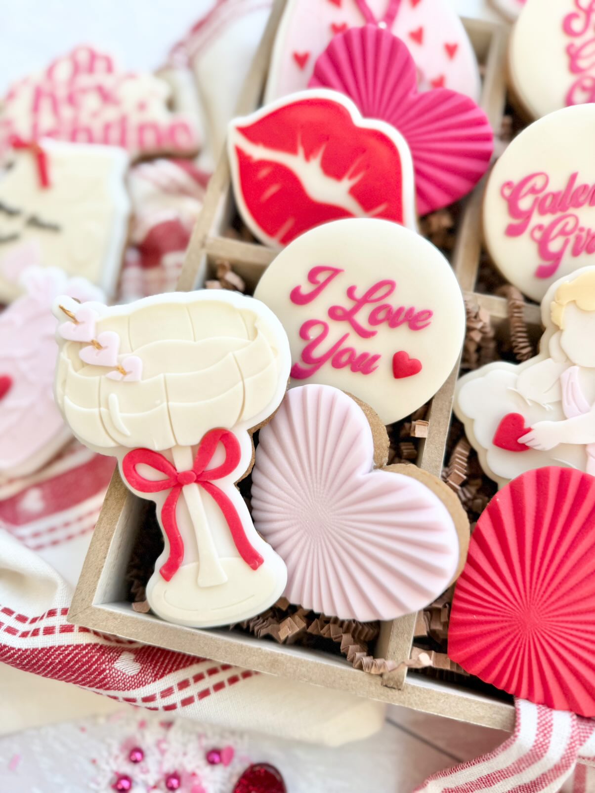 Ribbed Cocktail Glass with heart stirrer Cookie Cutter & Stamp