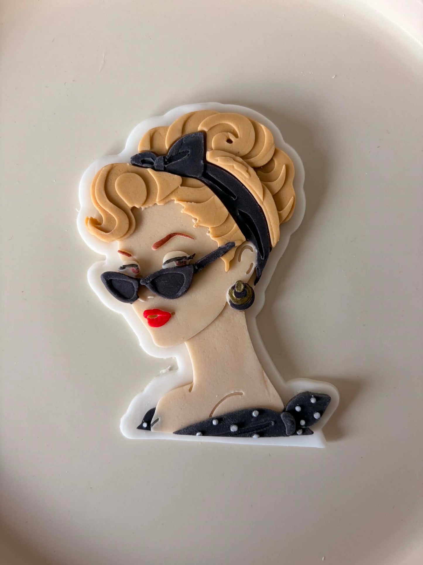 Retro Lady With Glasses - Cookie Cutter & Stamp