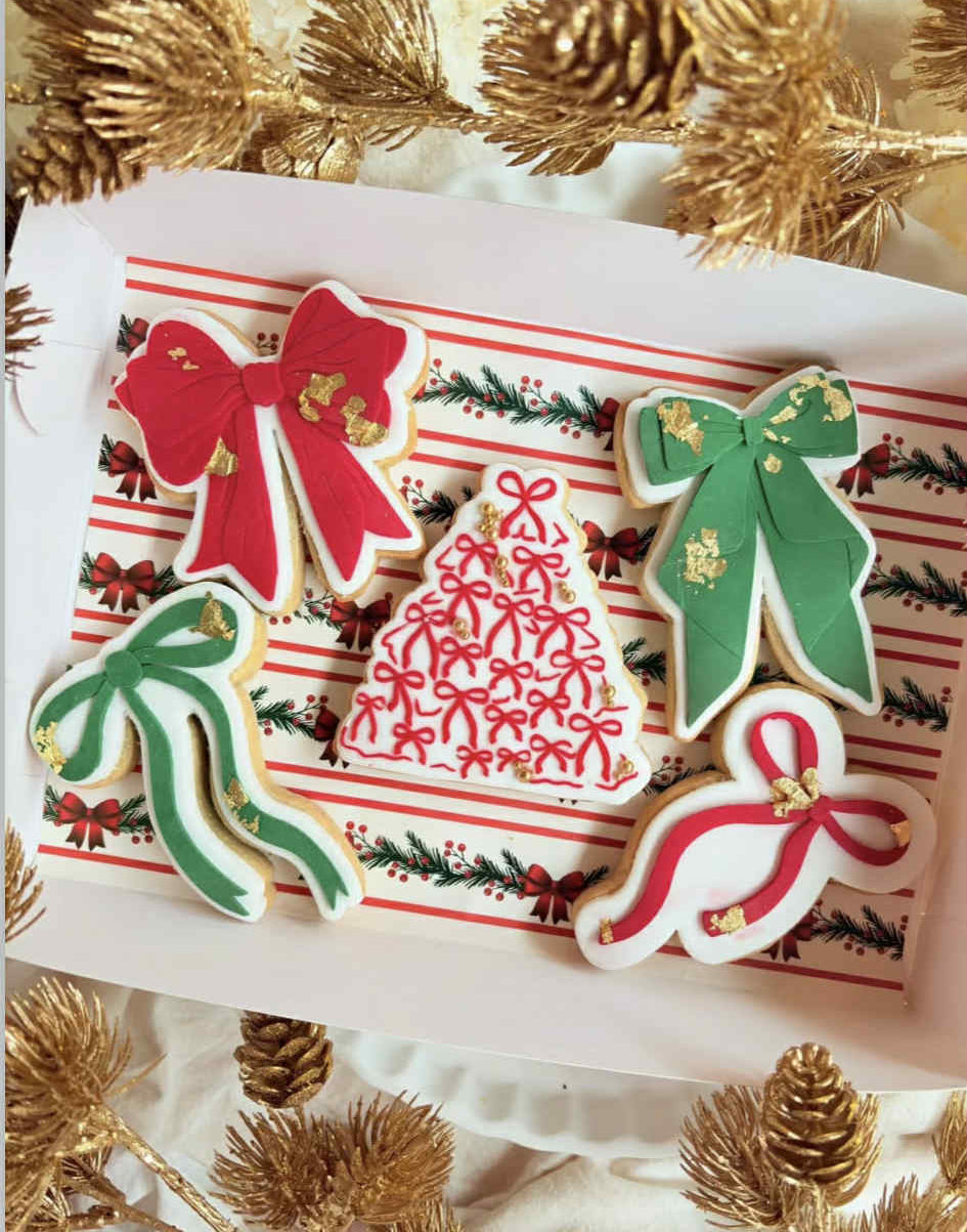 Straight bow cookie cutter and stamp