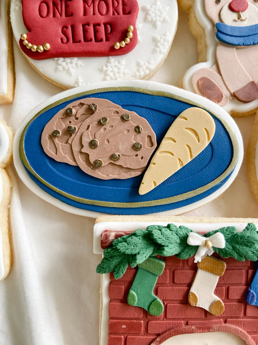 Plate with cookies and carrot - Cookie Stamp & cutter