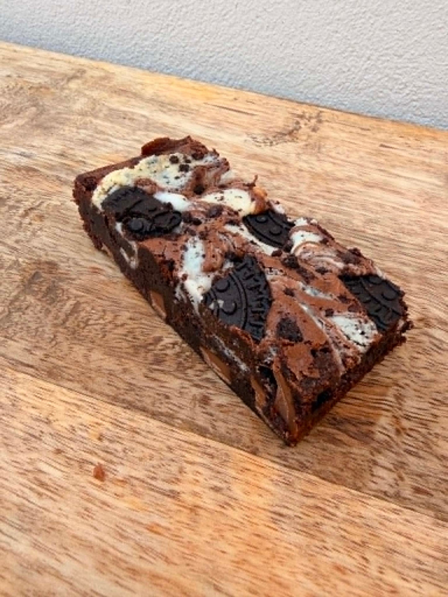 Gluten Free Cookie & Cream Brownie