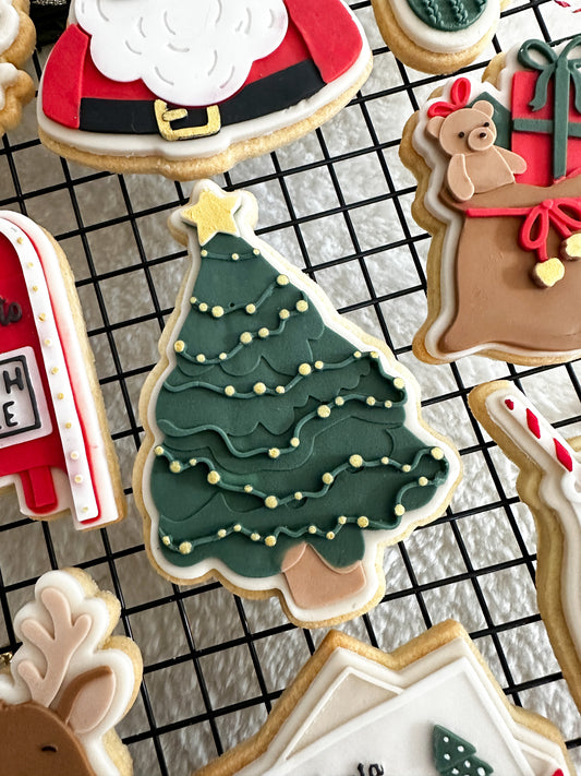 Tree with lights cookie cutter and stamp