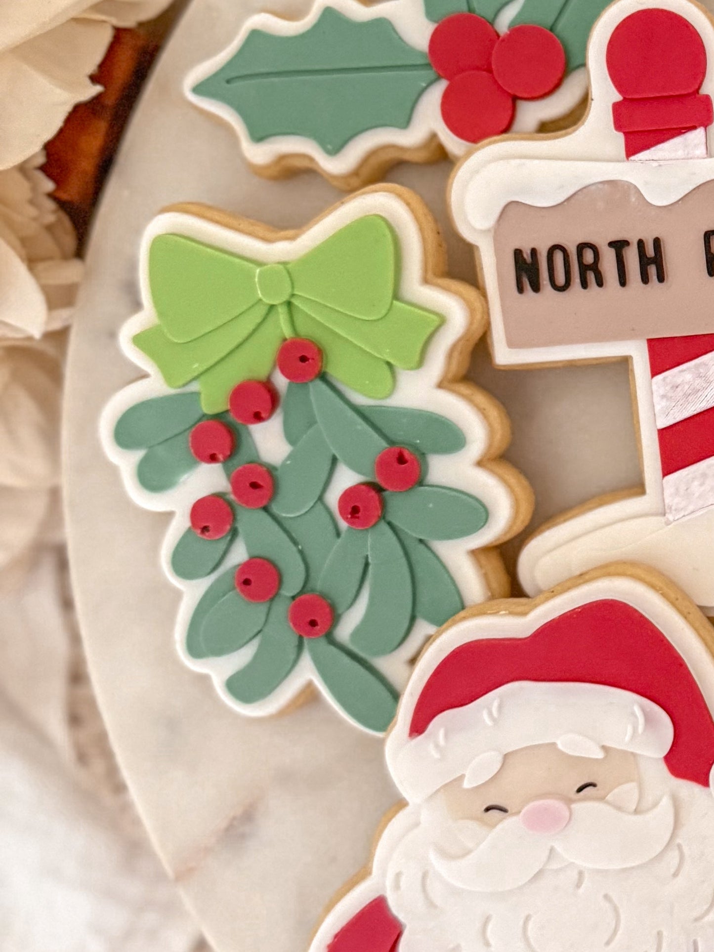 Mistletoe cookie cutter and stamp