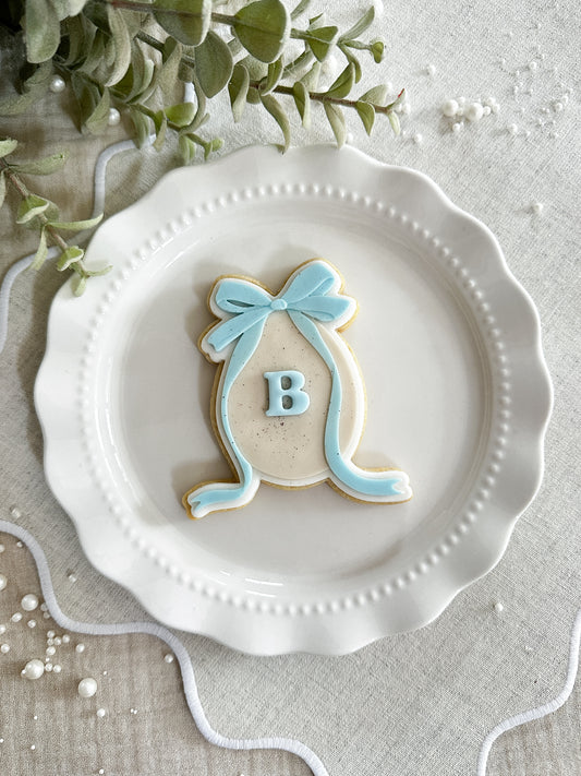 Egg with bow - Cookie Cutter & Stamp