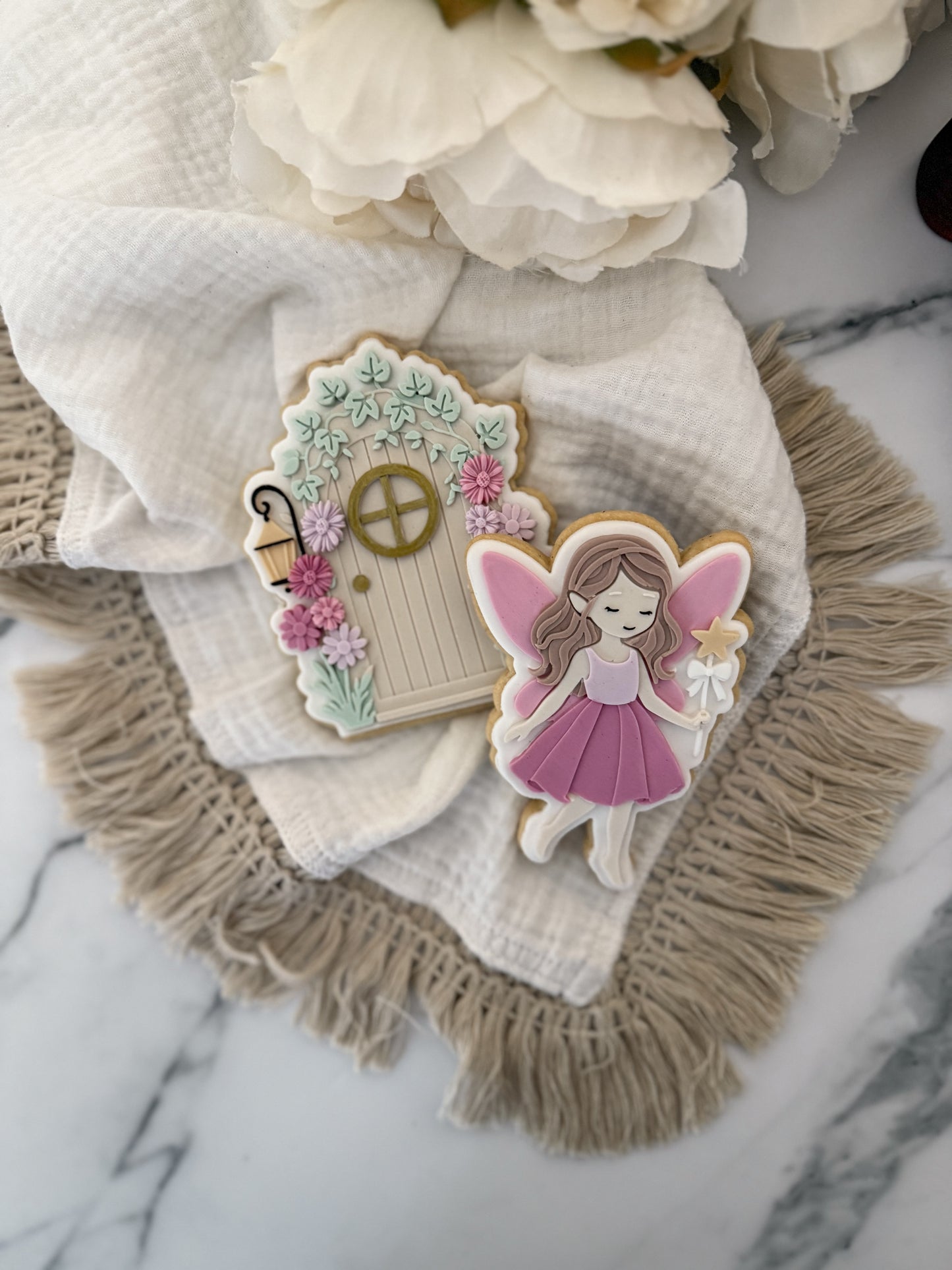 Fairy door with daisies cookie cutter and stamp