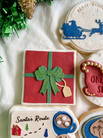 Present with tag and Bow - Cookie Stamp & cutter