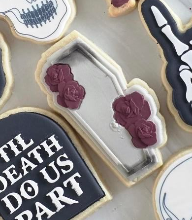 Coffin with Roses - Cookie Cutter & Stamp