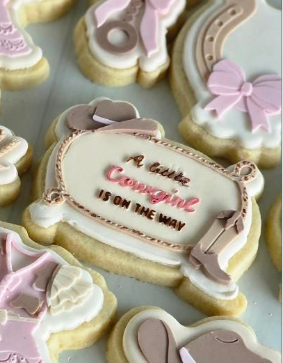 A little cowgirl is on the way - Cookie Cutter & Stamp