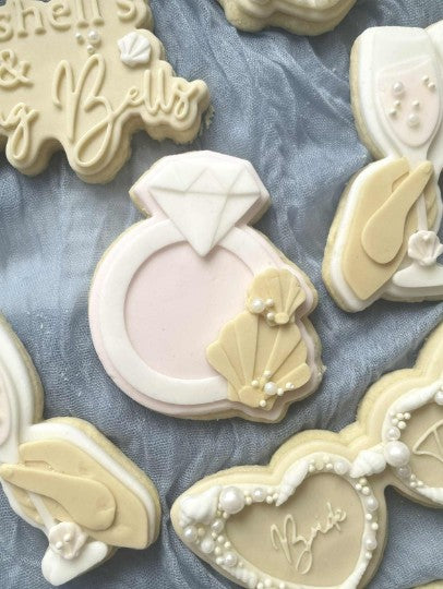 Ring with shells cookie cutter and stamp