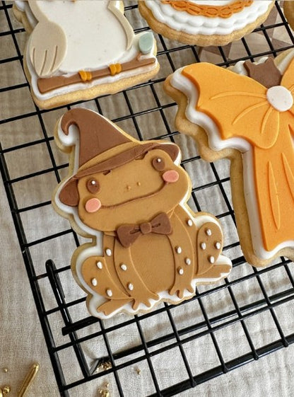 Toad with witch hat cookie cutter and stamp