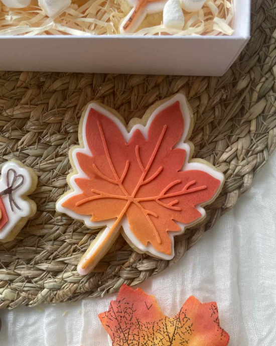 Maple Leaf Cookie Cutter & Stamp