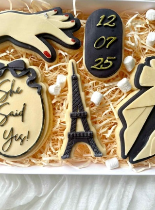 Eiffel Tower Cookie Cutter & Stamp
