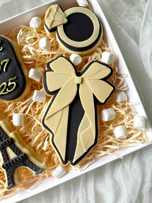 Long bow cookie cutter and stamp