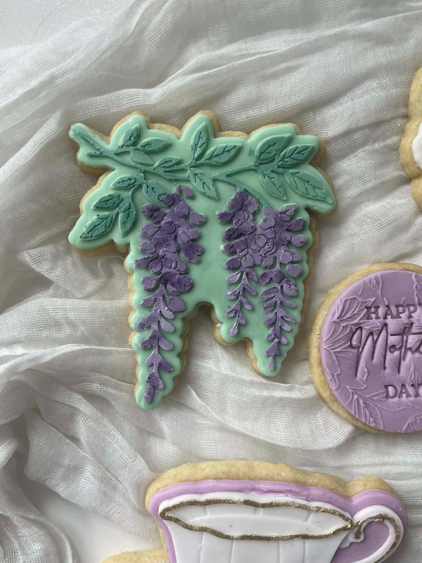 Hanging Wisteria - Cookie Cutter & Stamp