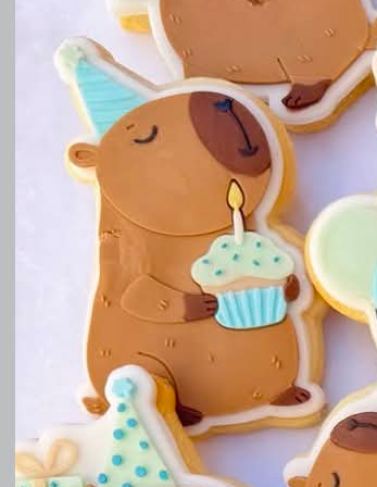 Capybara with cupcake- Cookie Cutter & Stamp