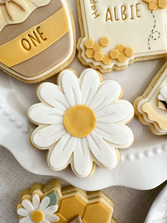 Daisy Cookie Cutter & Stamp