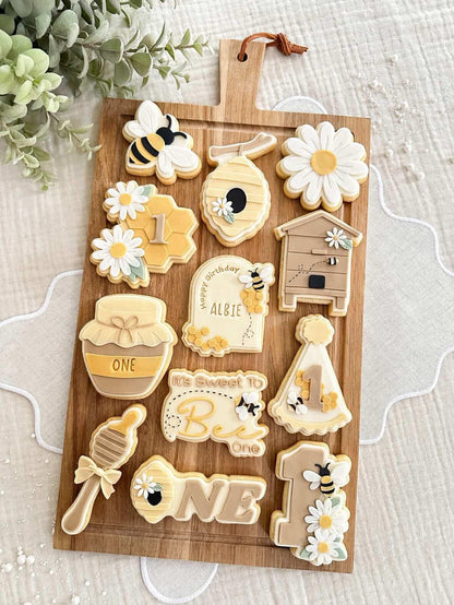 Bee Party Hat Cookie Cutter & Stamp