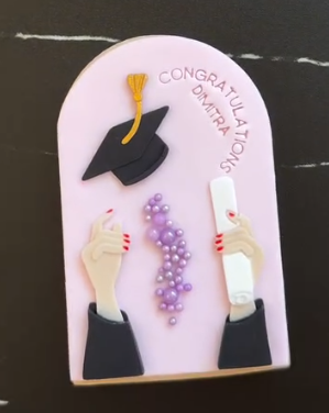 Graduation Hands with cap and scroll - Cookie Cutter & Stamp