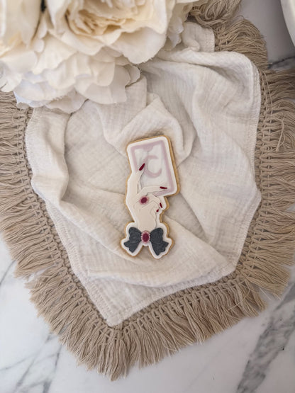 Hand holding Tarot card - Cookie Cutter & Stamp
