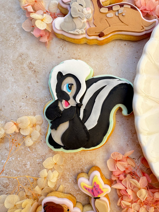 Skunk cookie cutter and stamp