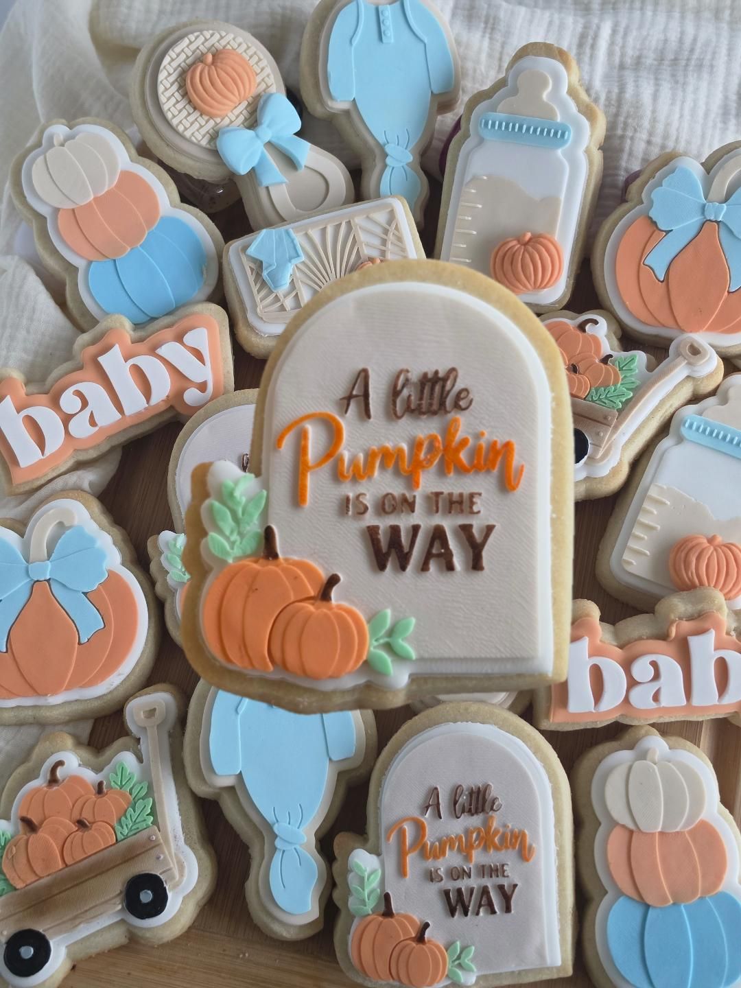 A little pumpkin arch - Cookie Cutter & Stamp