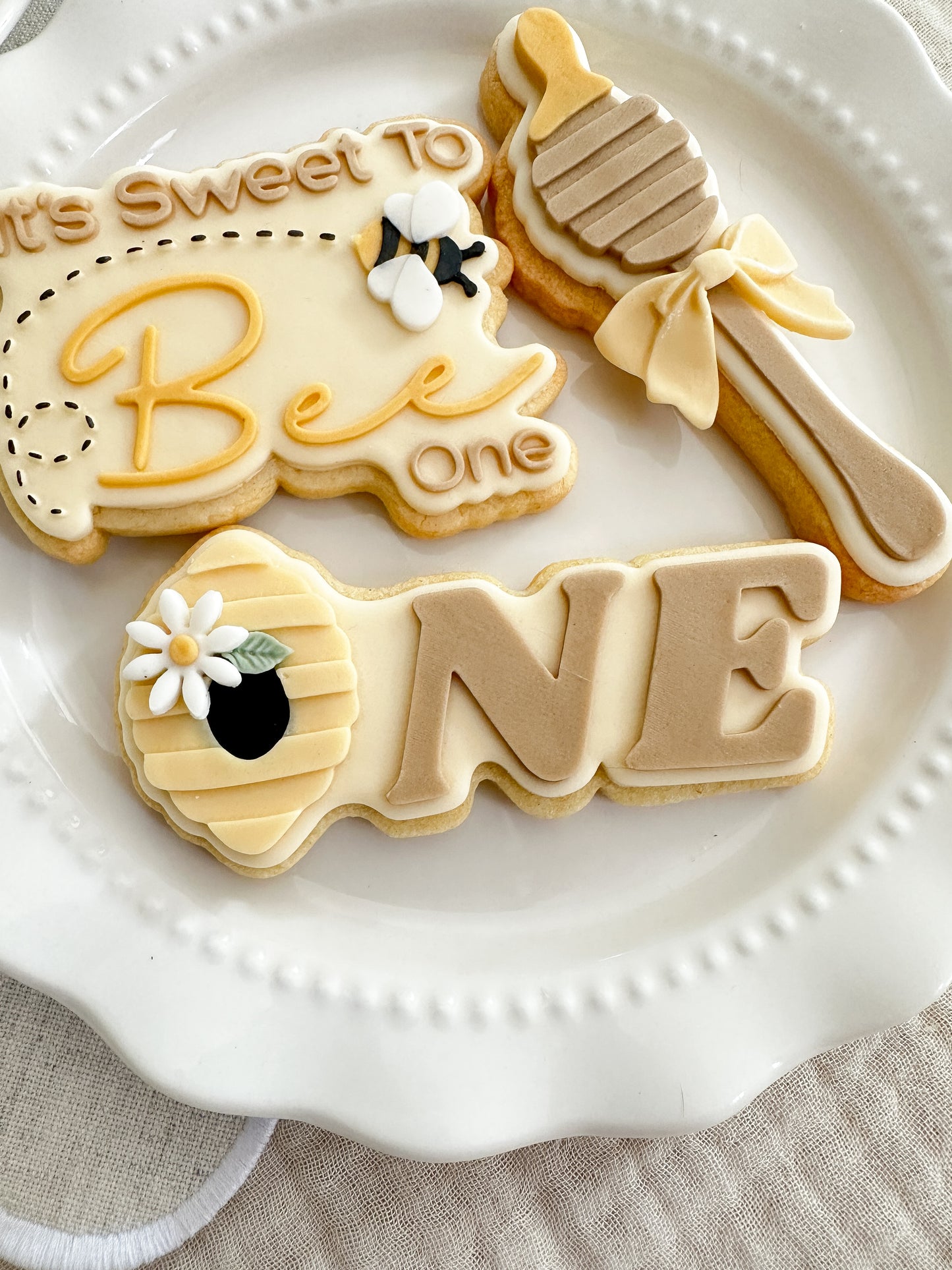 Honeycomb One Cookie Cutter & Stamp