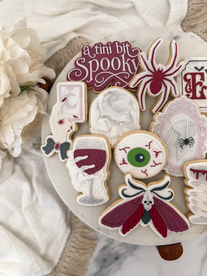 A tini bit spooky - Cookie Cutter & Stamp