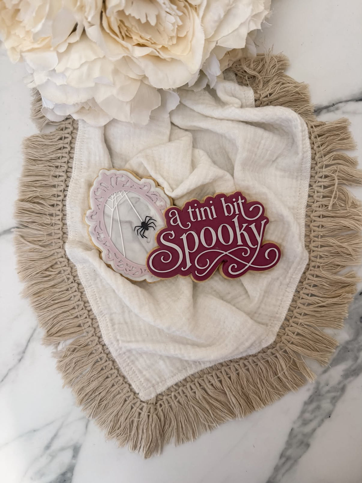 A tini bit spooky - Cookie Cutter & Stamp